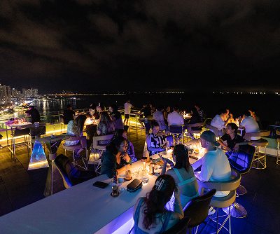 Không gian Altitude Rooftop Bar tại Sheraton Nha Trang