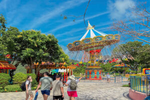 KINH NGHIỆM ĐI VINWONDERS NHA TRANG VỚI TRẺ EM: TRẺ KHÔNG KHÓC, BA MẸ KHÔNG "SỤP NGUỒN"
