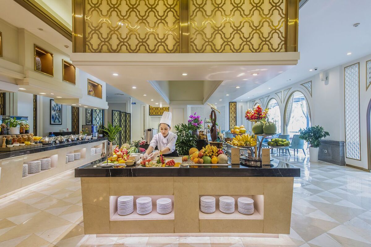 mua vé cáp treo Vinpearl Nha Trang online kết hợp buffet VinWonders cao cấp