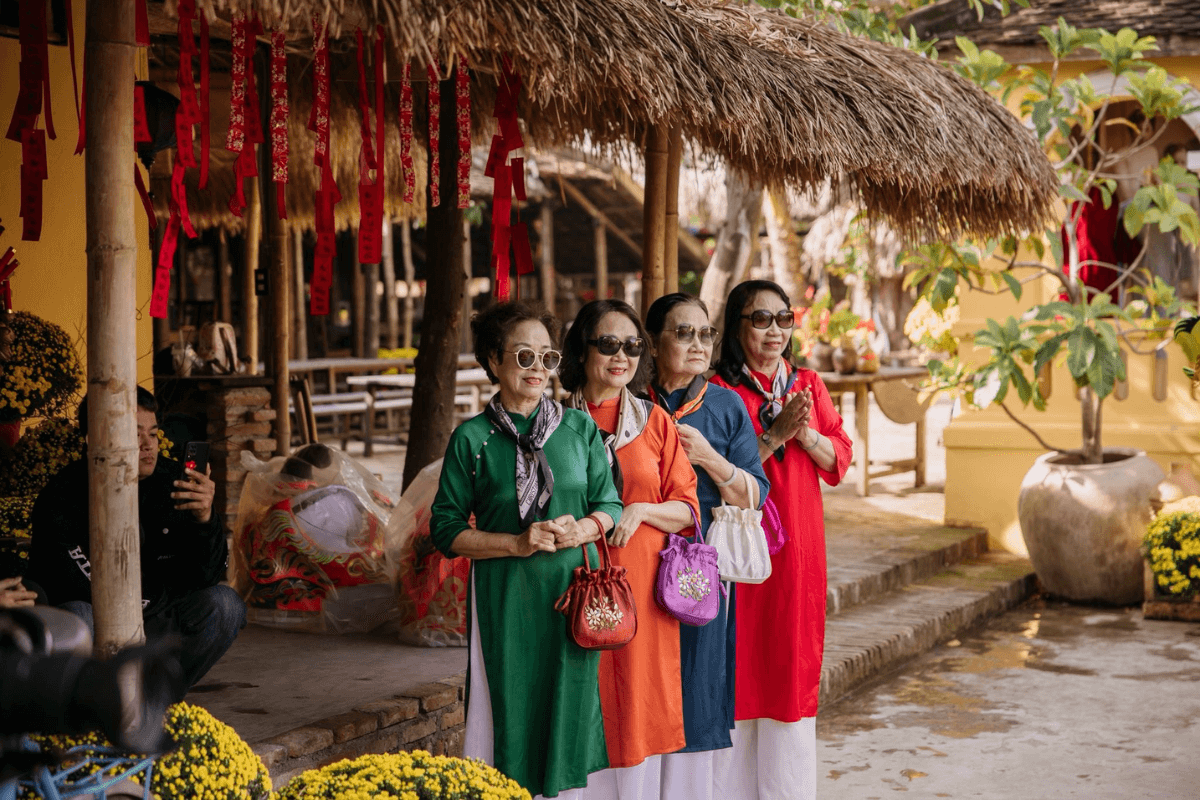 Du khách trong trang phục áo dài tại Nha Trang Xưa (ảnh tư liệu).