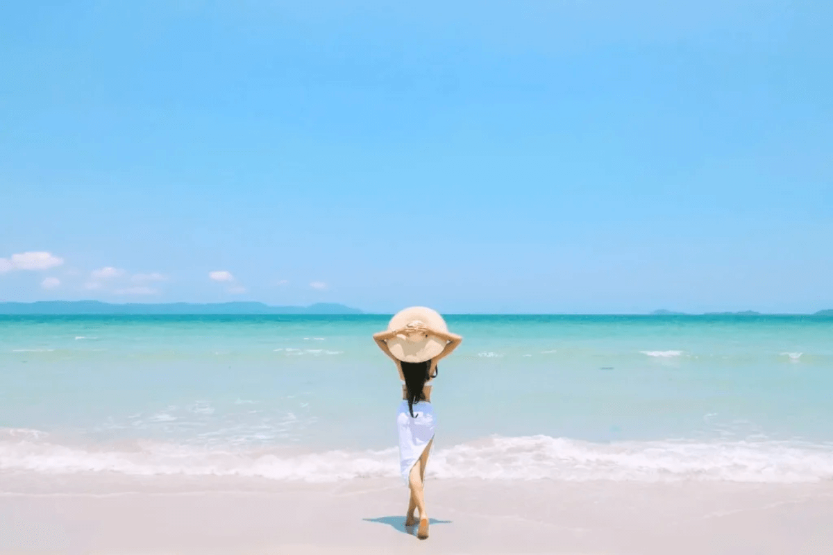 Bãi biển Dốc Lết 