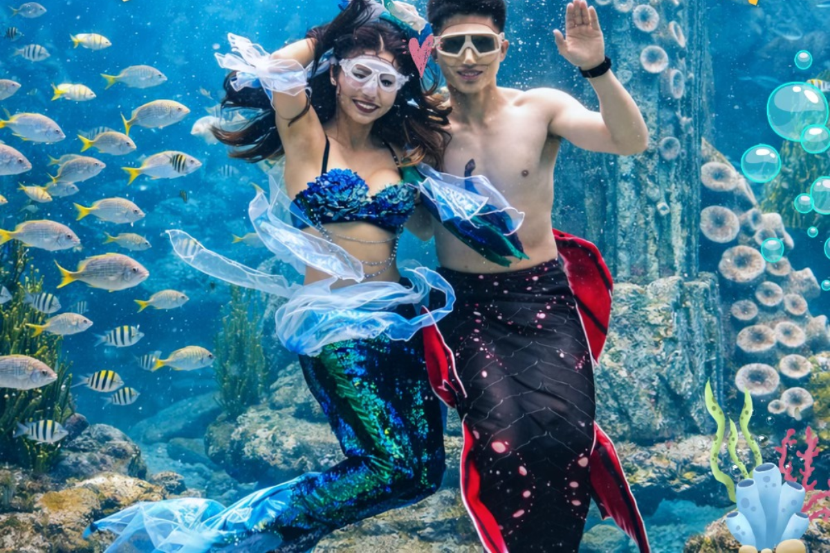 Hành khách đang chờ tàu tại sân ga của Ga tàu hỏa Nha Trang