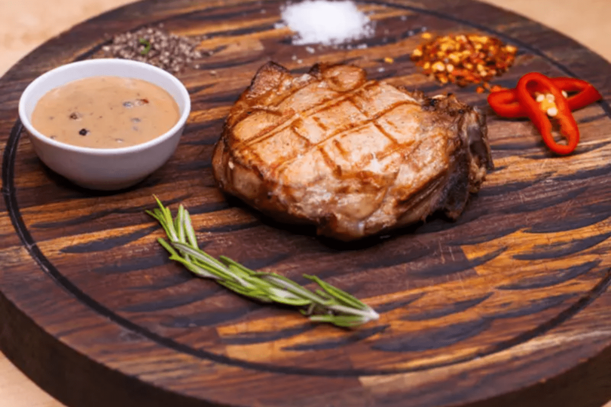 Nhà hàng fastfood Yummy Land - nơi mang đến cho du khách những món ăn kiểu Âu 