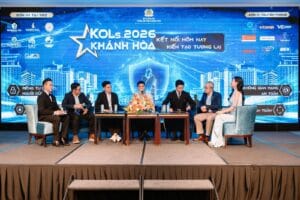 Phiên toạ đàm tại Hội nghị KOLs Khánh Hòa 2026 và Lễ ra mắt Câu lạc bộ Niềm tin số Khánh Hòa